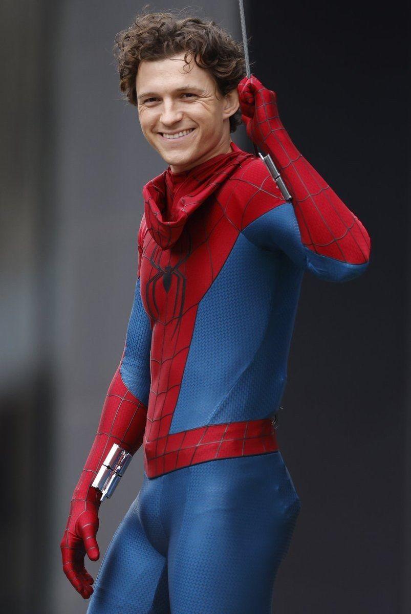 Homem-Aranha: Um Novo Dia | Tom Holland sofre acidente durante filmagens
